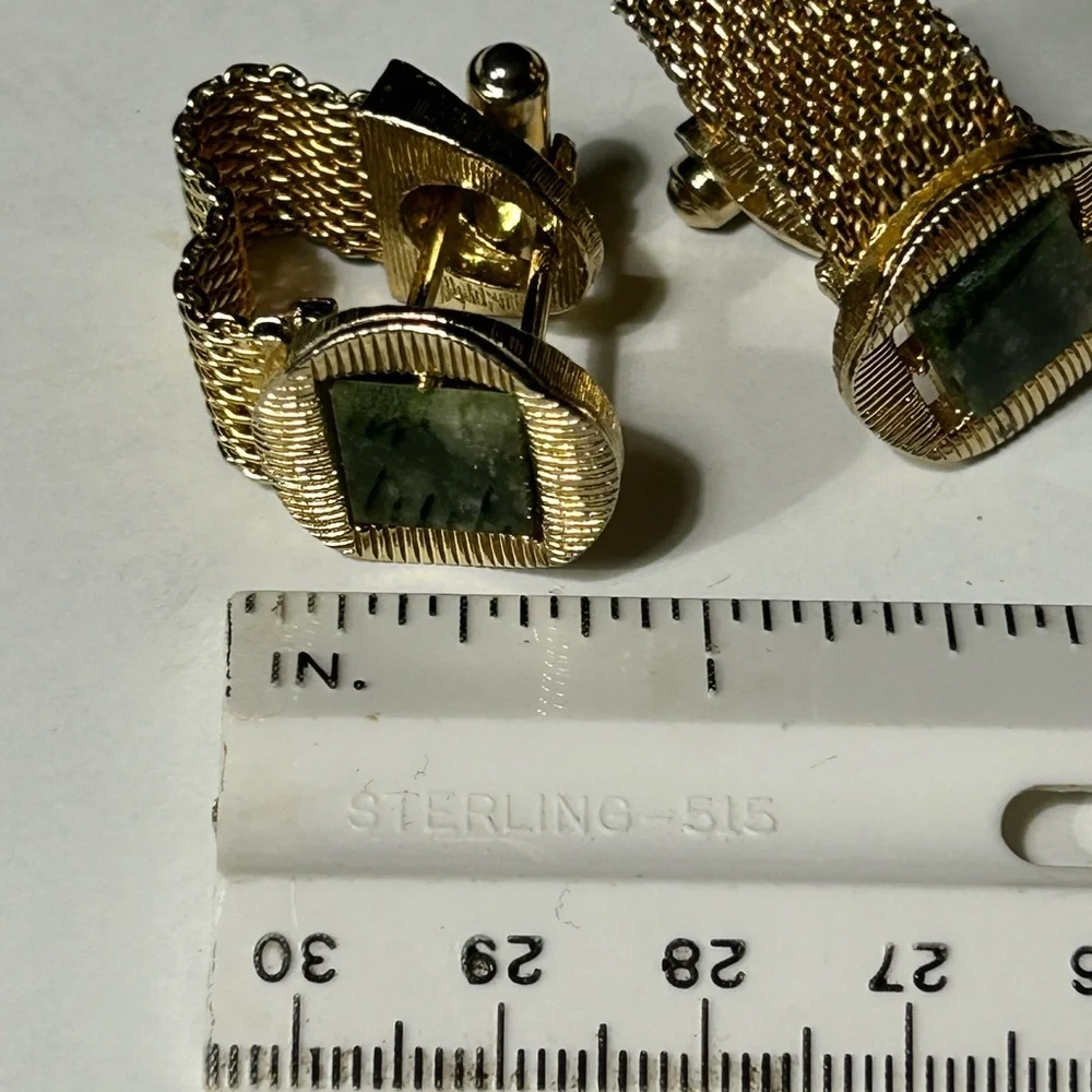 VNTG Swank green jade gold cufflinks Wrap around mesh cufflinks